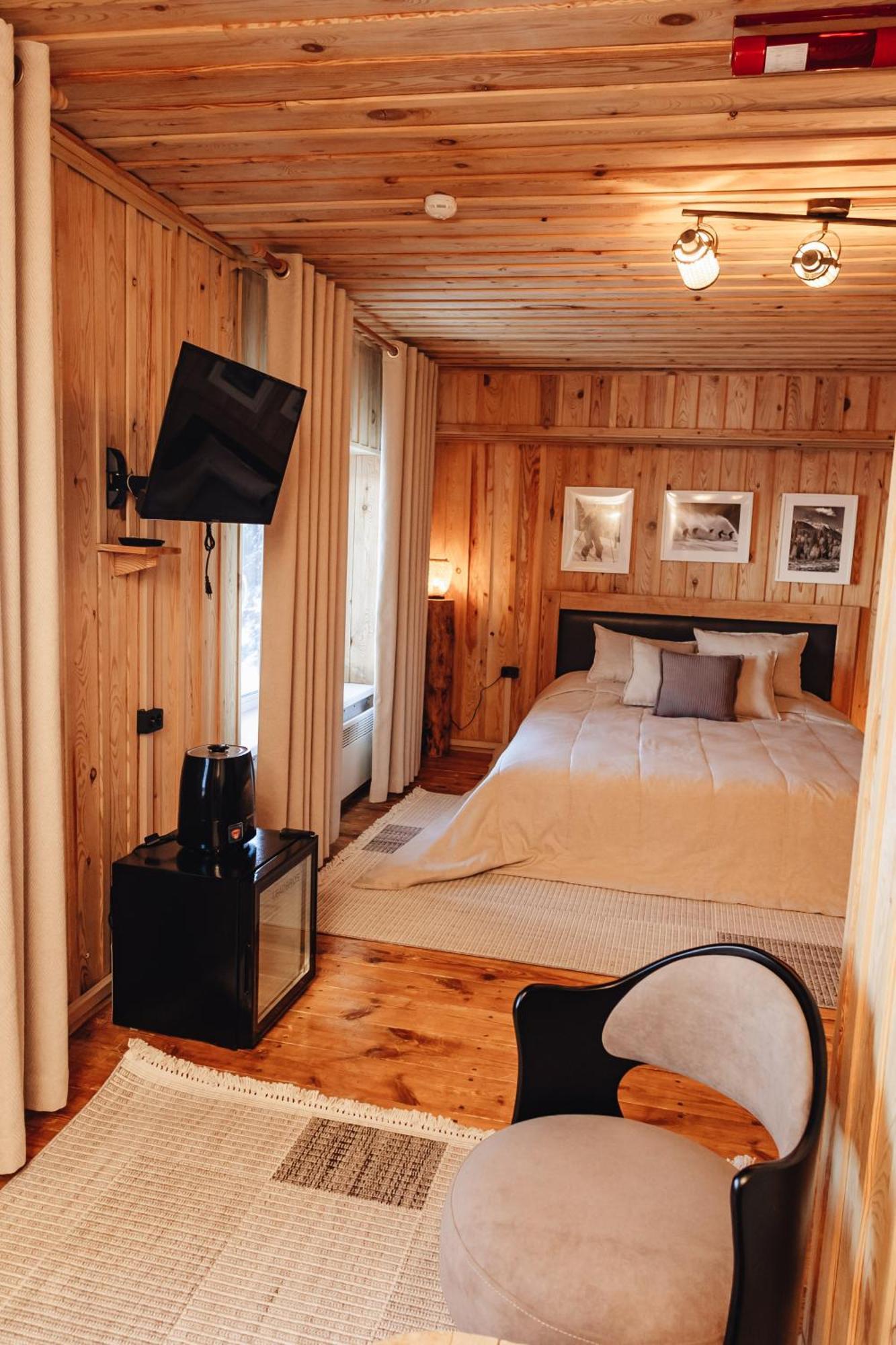 Le Mont Hotel Almaty Bagian luar foto